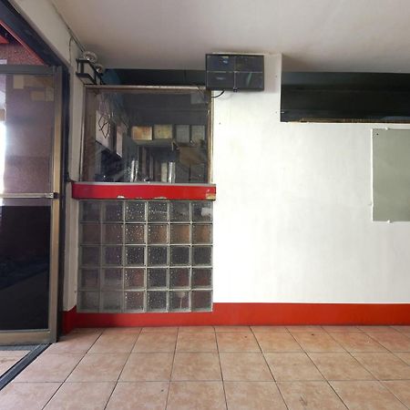 Busline Apartelle Quezon City Esterno foto