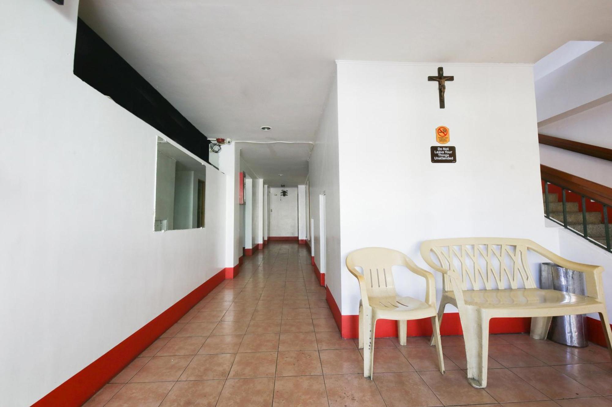Busline Apartelle Quezon City Esterno foto
